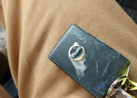 2020 Volvo S60 T5 Momentum z USA, uszkodzony, nr VIN 7JR102FK9LG044679